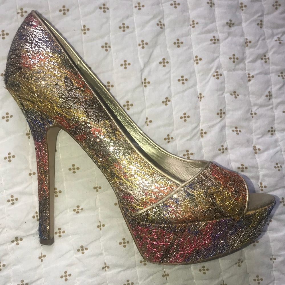Carlos Santana women’s size 9 peep toe pumps